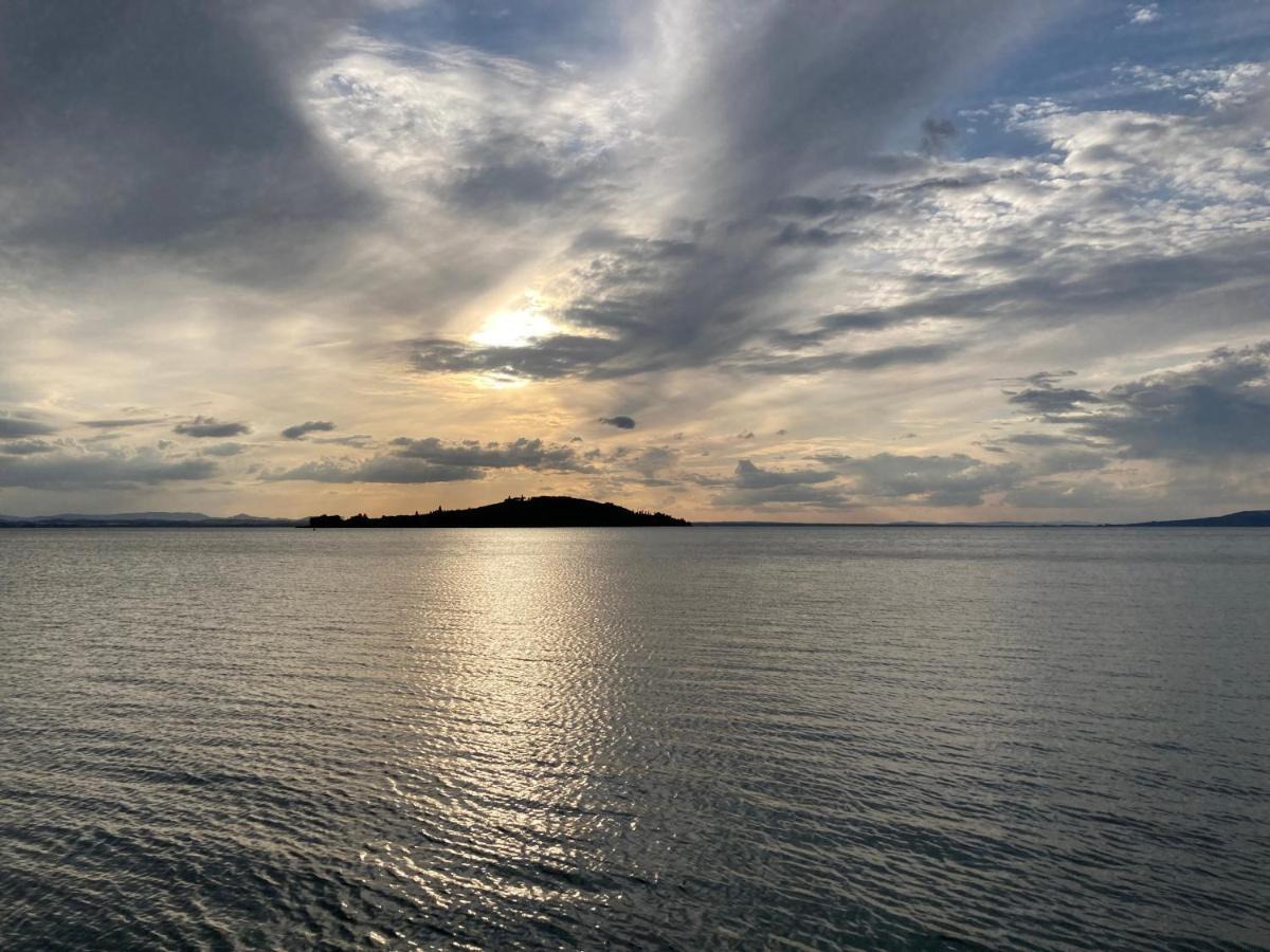 Le Coccole Del Trasimeno Casa de hóspedes Tuoro sul Trasimeno Exterior foto